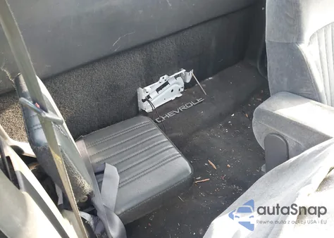 2001 Chevrolet S-10 Ls z USA, uszkodzony, nr VIN 1GCCS195018252152